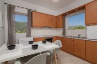 Ruvelis private pool villa
