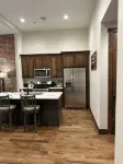 Charming 1-bedroom apartment in delightful Aubrey with WiFi, AC