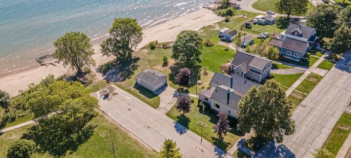 Beach House on the shores of Lake Michigan Near downtown Sheboygan Hotels in Sheboygan