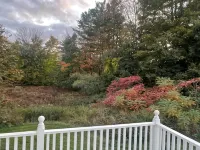 Private 1st Floor Studio in Victorian Home - Steps to LL Bean, Downtown Freeport