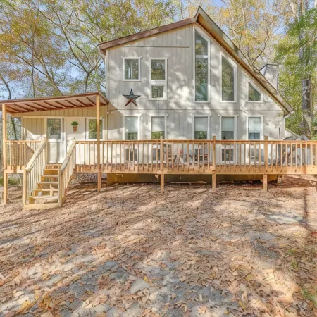Enjoy the scenic Pocono Mountains at this lovely and unique renovated home!