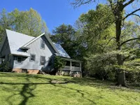 Historic charm in downtown Tryon; 18 Minutes from Tryon Intl Equestrian Center - Homestays