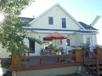 Beautiful 2BR, 2BA Condo in Historic Downtown Home Sleeps 4 - 4つ星