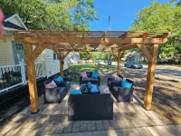 Vintage charm, modern comfort! Lakeshore retreat 3 mins to the beach! - 3-Star