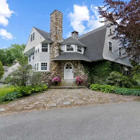 Waterfront Estate in Popham Beach