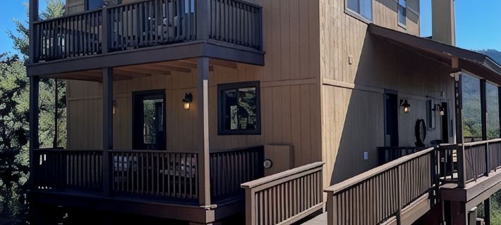 SPACIOUS High Country Lodge w/ Mnt Views! Hotels in Пајн