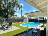 A Getaway Home with a pool table, table tennis & a Pool. - Private Pool