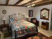 Chantico Inn Hotels in Ojai