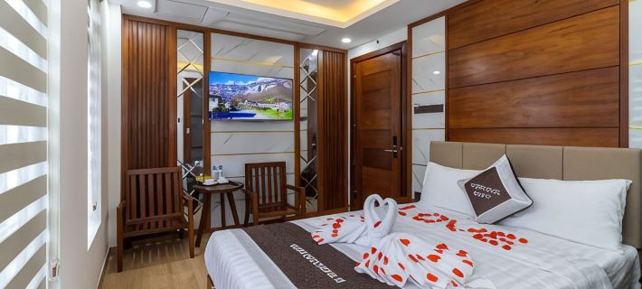Vuong Quoc 3 Hotel Отели в г. Куинён