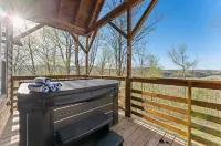 Jasper Cabin w/ Hot Tub, Fire Pit & Mtn Views
