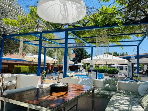 Philoxenia Village Hotel-Studios - Mountain view