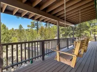 The Treehouse a 4-bedroom log cabin on 3 acres in Heber-Overgaard Hoteles en Heber-Overgaard
