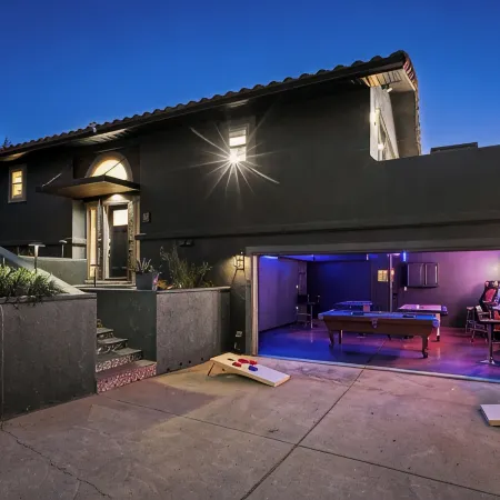 New SkyLine Sedona! Wow Views! 5Br 4Ba Pool Spa GameRoom Firepit