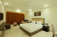 Centrum Hotel by Brijwasi - 3-Star