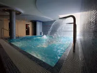 Sándor Hotel - piscina