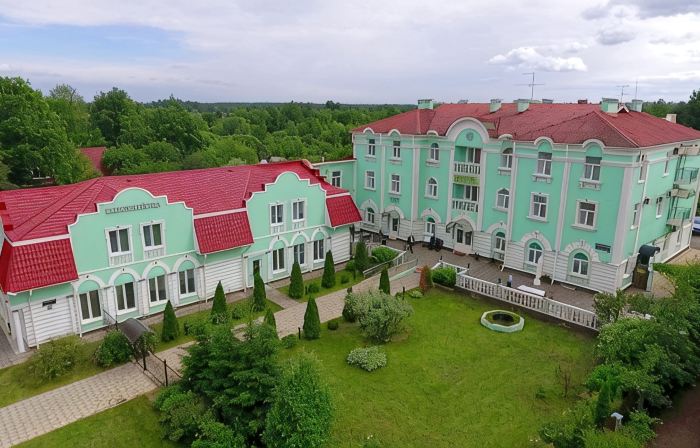 Aleksandriya-Peterhof Hotel