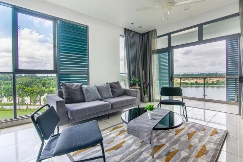 3BR Somerset Puteri Harbour View, Legoland - 2-Star
