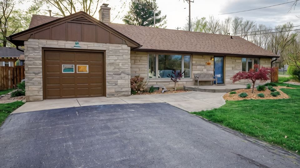 Cheerful & cozy farmhouse 2 bedroom home