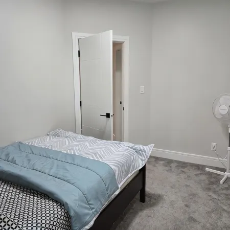 Stylish 2BD Basement Suite Close to WEM
