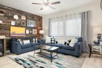 Charming 3-bedroom Townhome conveniently located in Georgetown