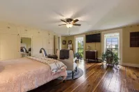 New Hot Tub • 5Br Estate Near Bourbon Trail w/History - 4つ星