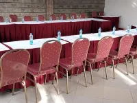 Kim's Breeze Hotel Ltd and Choma Zone Các khách sạn ở Narok Town