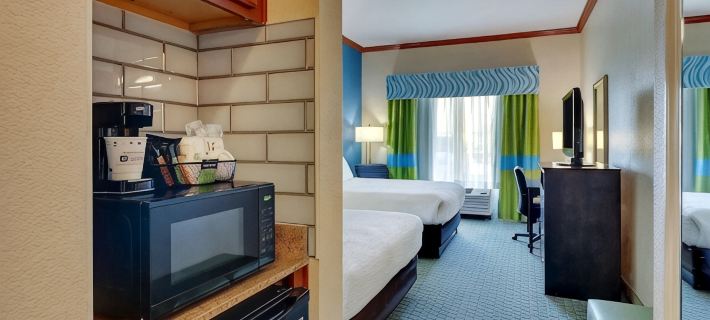 Comfort Inn & Suites Hotels in McLennan County