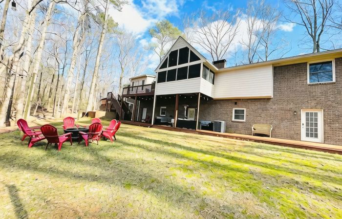 Cozy and charming private home on an acre lot