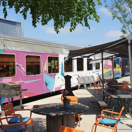 Train Lodge Amsterdam Отели рядом с достопримечательностью «Вестпоорт»