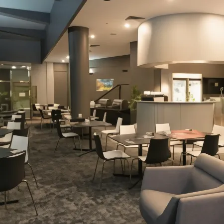 Adelaide Riviera Hotel