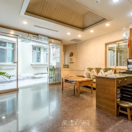 HAI YUAN HOTEL Отели рядом с достопримечательностью «Пляж Давань»