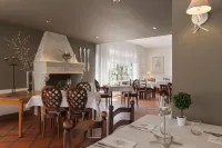 Le Verger des Châteaux, The Originals Relais - 朝食