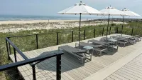 Oceanfront renovated home in FI Pines, stunning views & spacious outdoor oasis