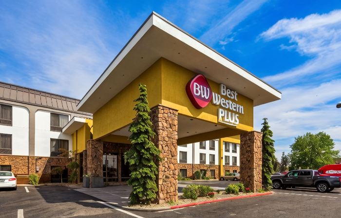 Best Western Plus Olympic Inn