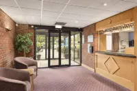 Days Inn by Wyndham Chesterfield Tibshelf - Pet friendly