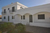 House with 9 bedrooms,9 bathrooms,11 AC,wi-fi,pool and fitness - 3-نجوم