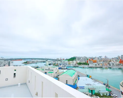 Hotel Peaceisland Naha Рядом с отелем Photos