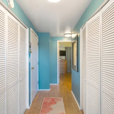 Kona Plaza#217