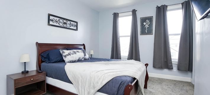 Penthouse Suite* 5-mins to Cedar Point Hotels in Sandusky