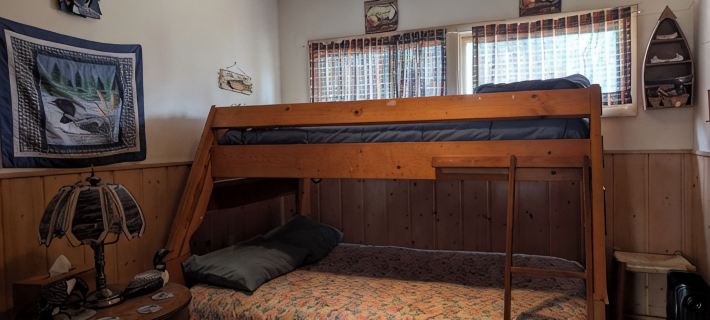 Spacious 3br cabin 4 blks from Leech Lake. All appliances and spectacular patio! Hotels in Cass County