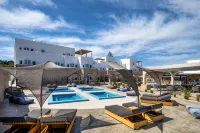 Aelia Luxury Suites - Condos