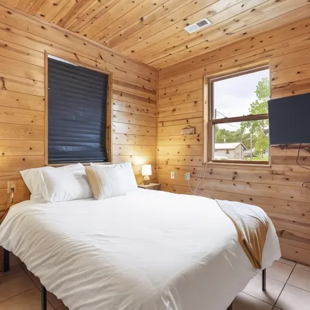 Cozy Riverfront Cabin #1 on the James River! Sleeps 4, #1 of 5 Cabins