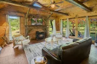 Cabin In the Finger Lakes near the Seneca Lake Wine Trail and Watkins Glen - 4성급