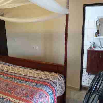 Deux-Palmes-Kribi, close to the beach (200m), comfortable and family-friendly Rooms