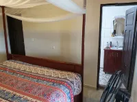 Deux-Palmes-Kribi, close to the beach (200m), comfortable and family-friendly Hotels in Kribi
