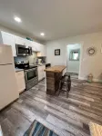 875 Oasis #4 Location! - 4-Star