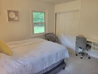Bright, Modern Park Forest Home, 2.5m to Penn State! Breakfast included. - 早餐