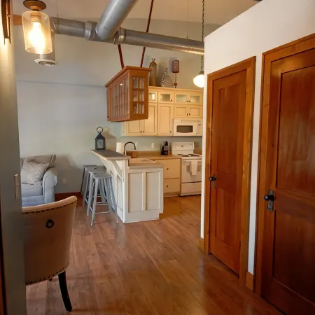 Unique Craftsman Style Loft Downtown Bloomington