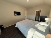 Charming Brand New 3BD house with stunning wooded views,Fiber optics,fenced yard