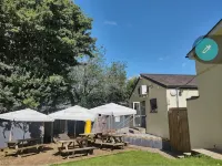 The Little Crown Inn - 4-Star